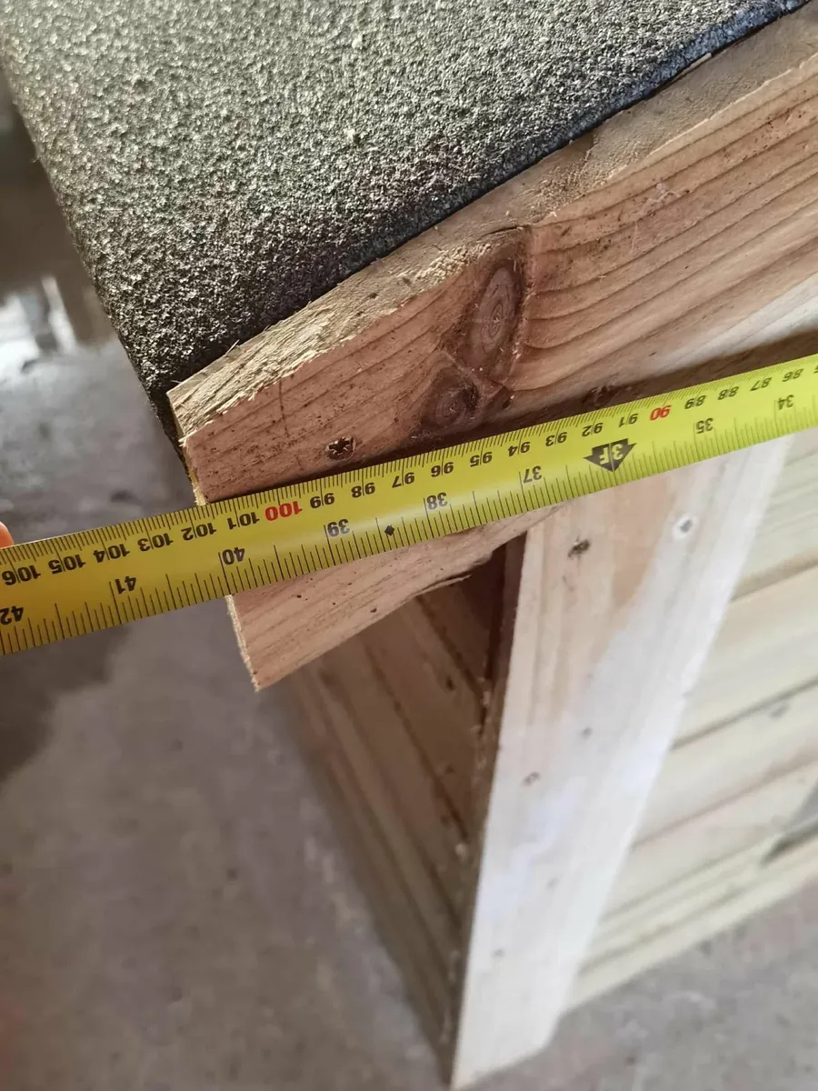 Garden picnic bench - Image 1