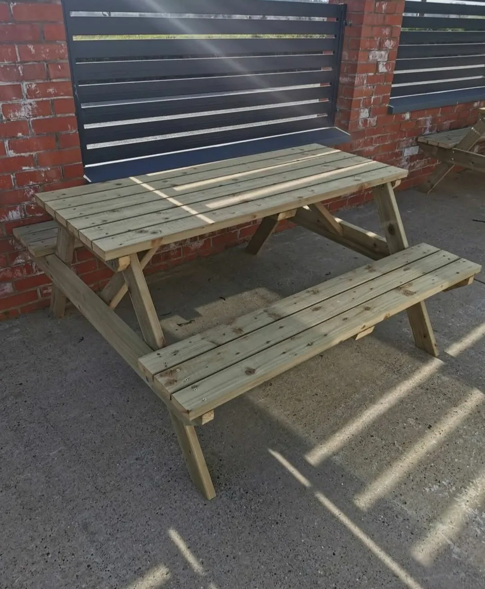 Garden picnic bench - Image 3