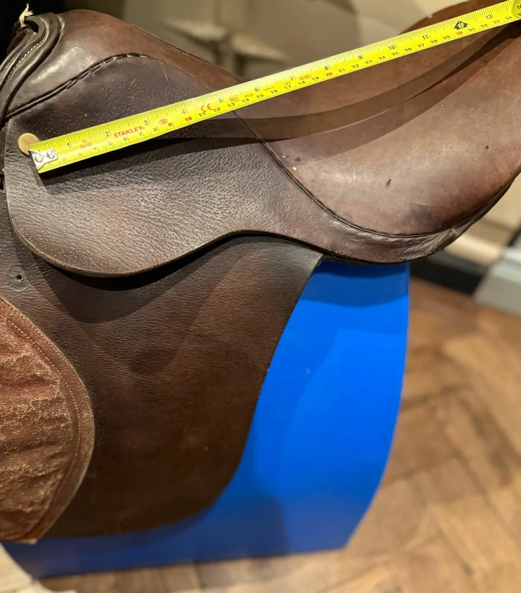 14 Inch Leather Saddle - Make Unknown - Image 3