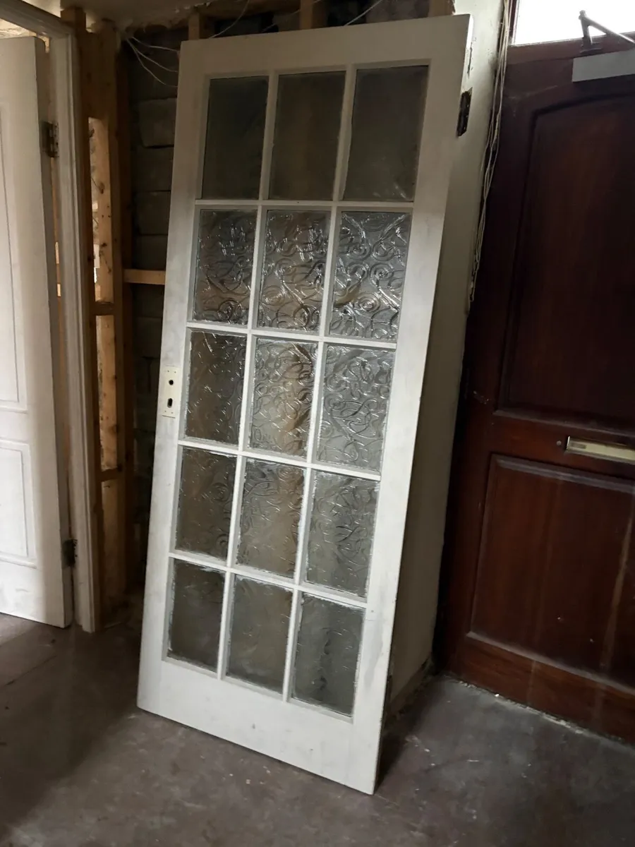Internal door with glass panels - Image 2