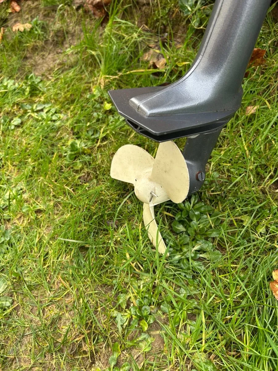 Yamaha 2 hp 2 stroke outboard engine - Image 4