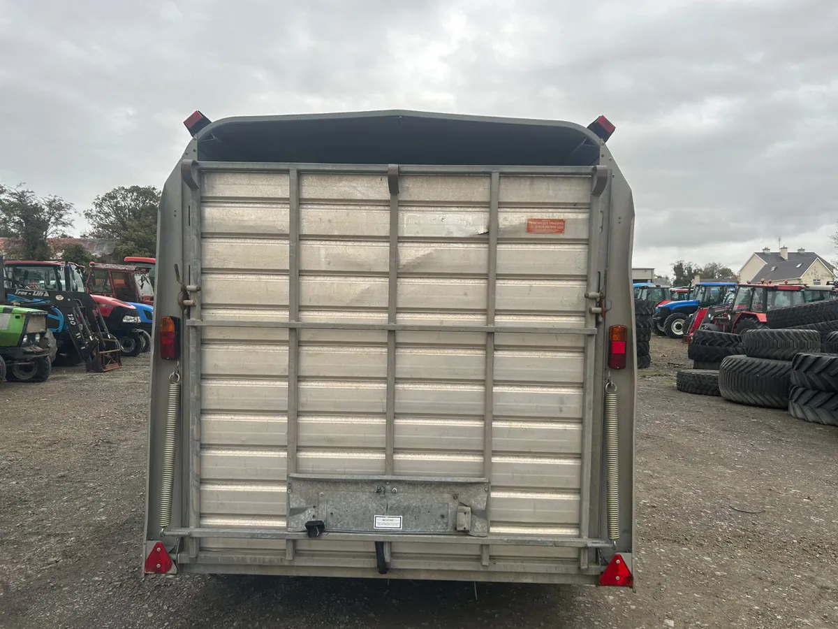 Ifor Williams 12x5(10) Cattle Trailer - Image 2