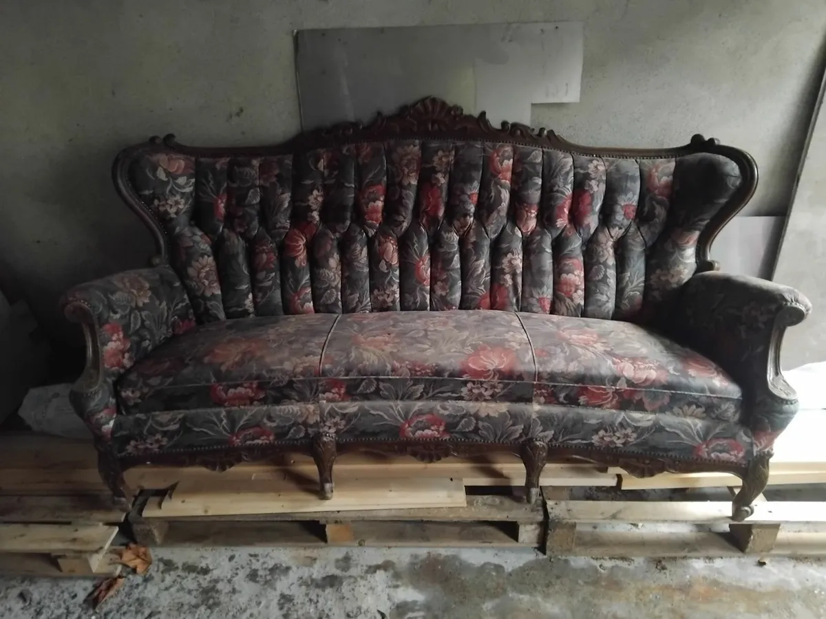 Vinage couch
