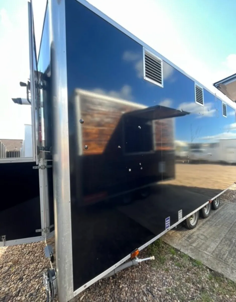 Mobile Catering Kitchen Food Trailer - Image 1