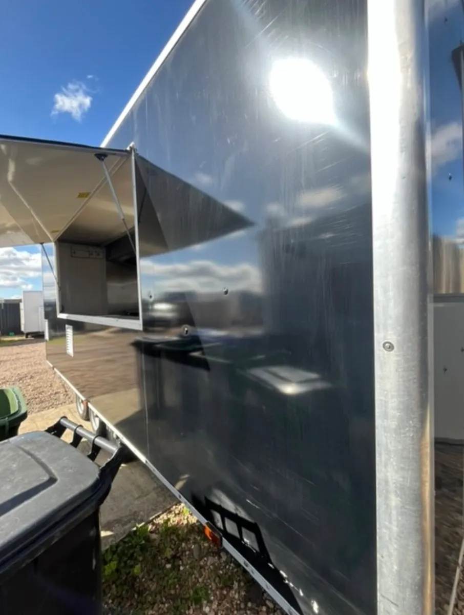 Mobile Catering Kitchen Food Trailer - Image 3