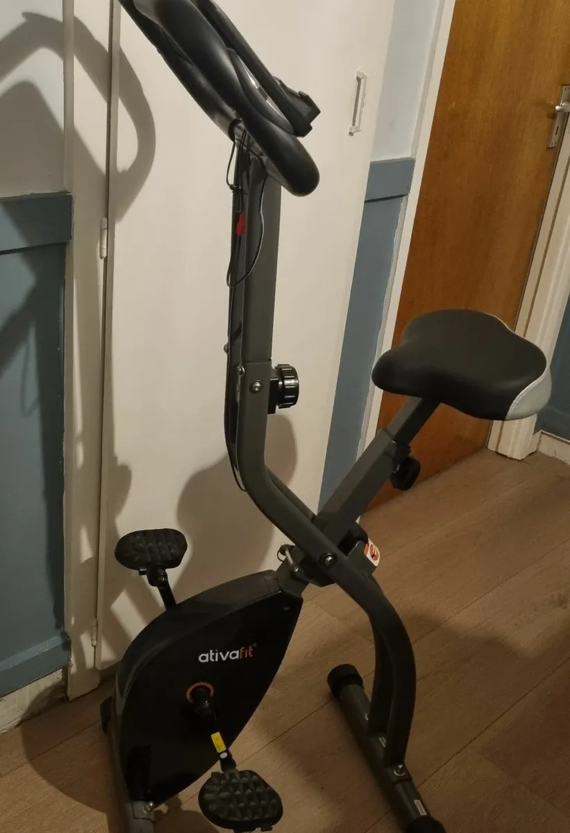 Exercise bike - Image 2