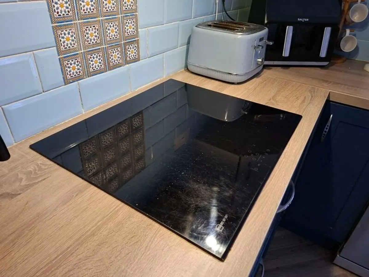 Entire Kitchen - Image 3