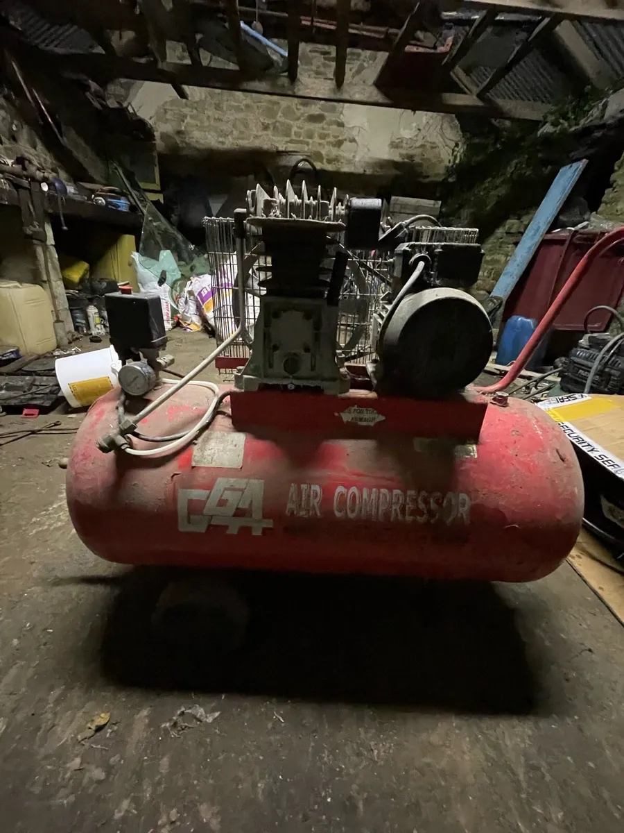 Air compressor - Image 1