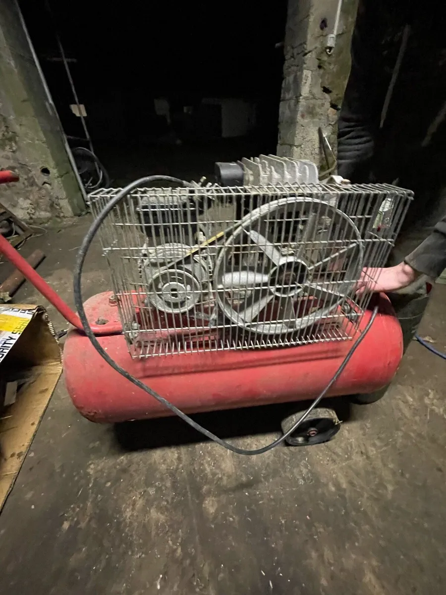 Air compressor - Image 2