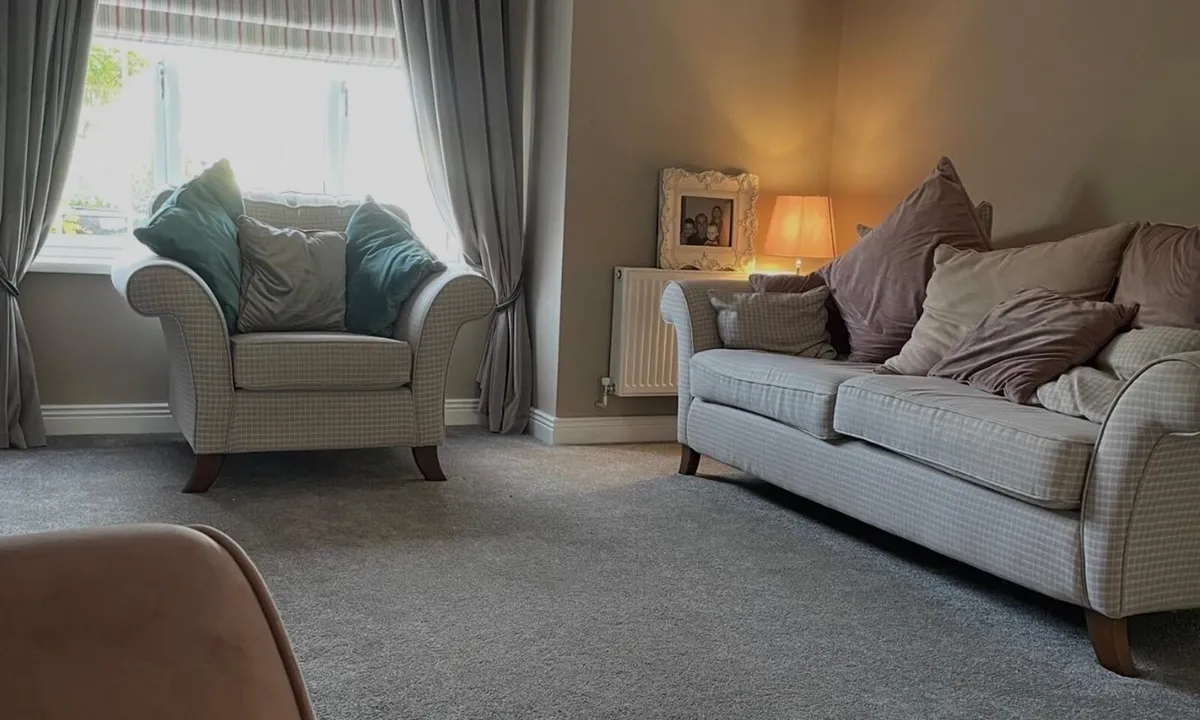 3 PIECE SUITE - Image 2