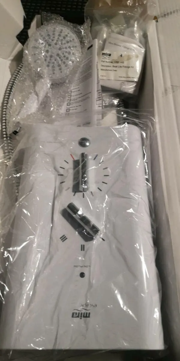 Mira escape electric shower - Image 4