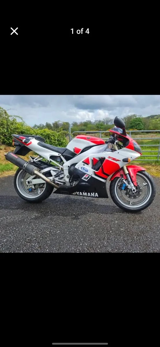 Yamaha r1 parts - Image 1