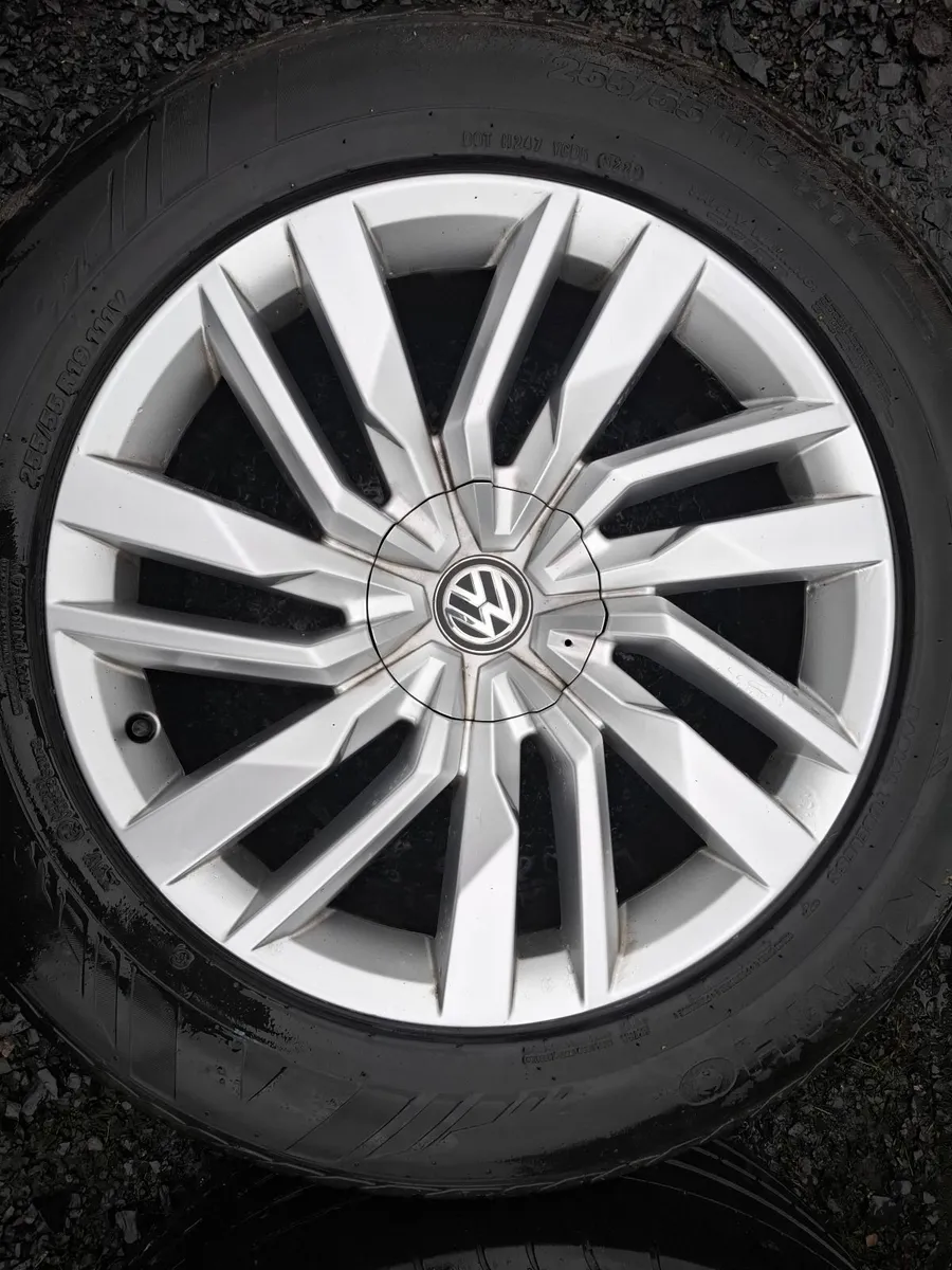 19" Genuine Vw Touareg Alloys with tyres - Image 1