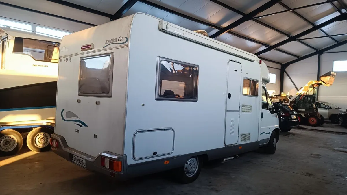 2001 Hymer Eriba 2,8 four berth low profile - Image 4