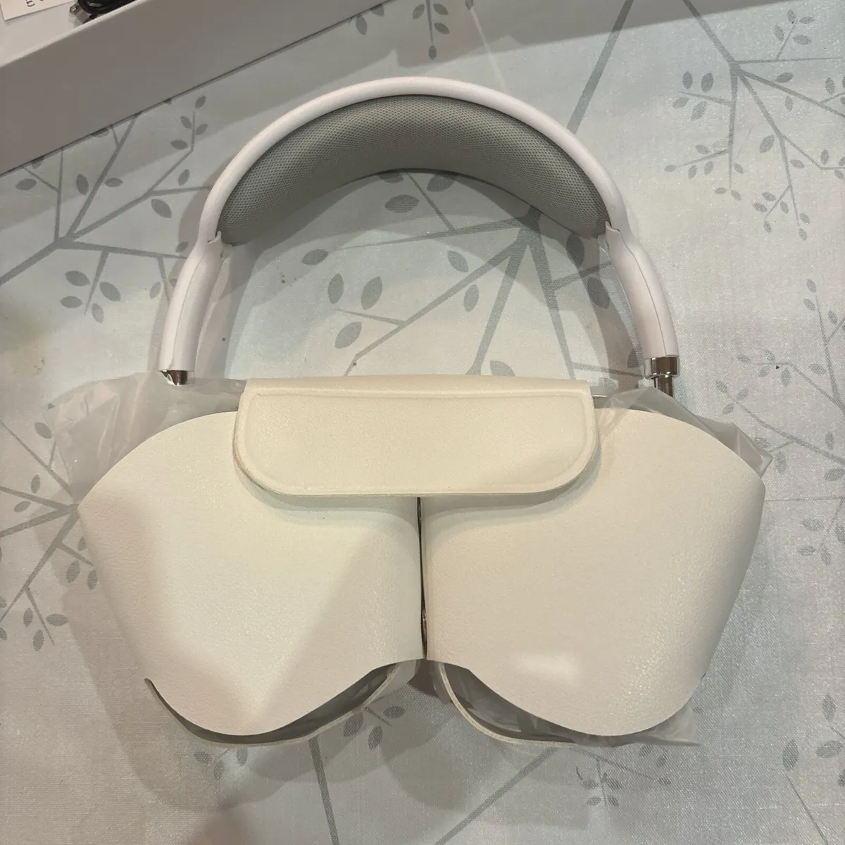 Airpods max - Image 2