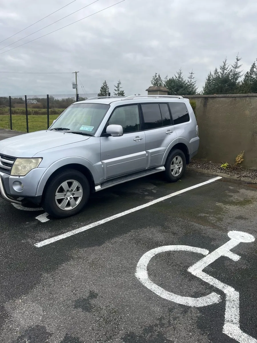 2007 Mitsubishi Pajero LWB - Image 1