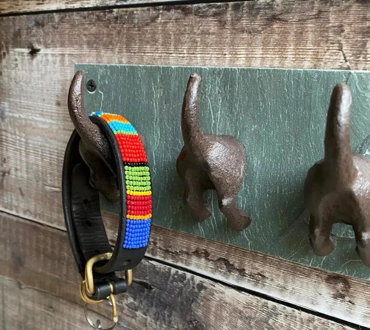 4 Dog Tails Coat Hooks Cast Iron & Slate NEW - Image 1