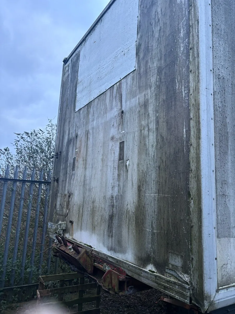 Fridge Trailer Montracon 1984 - Image 3