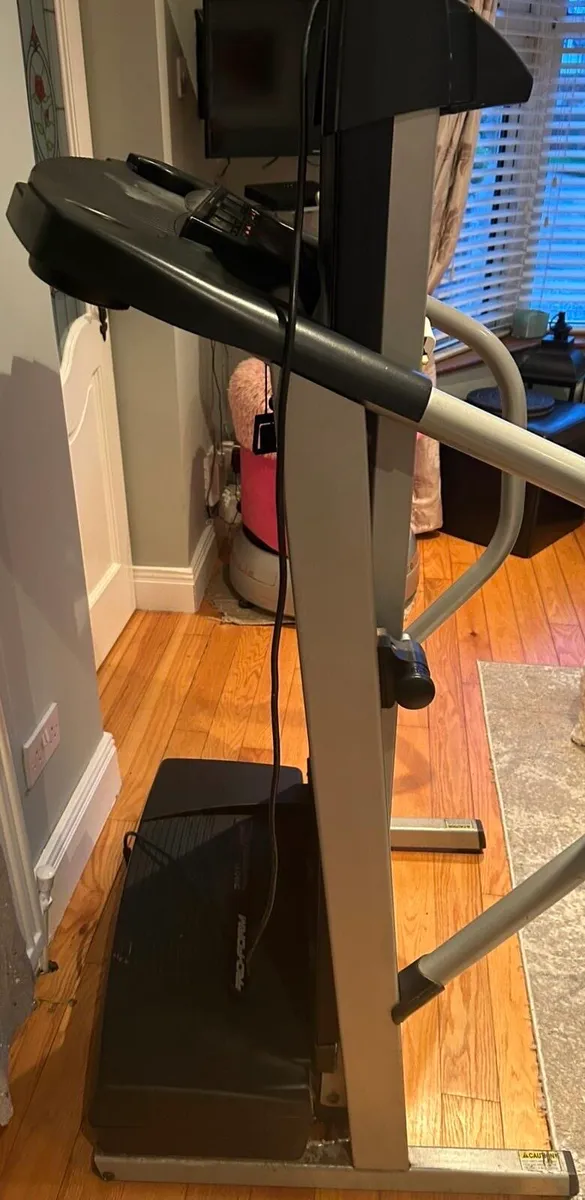 Treadmill - Image 2