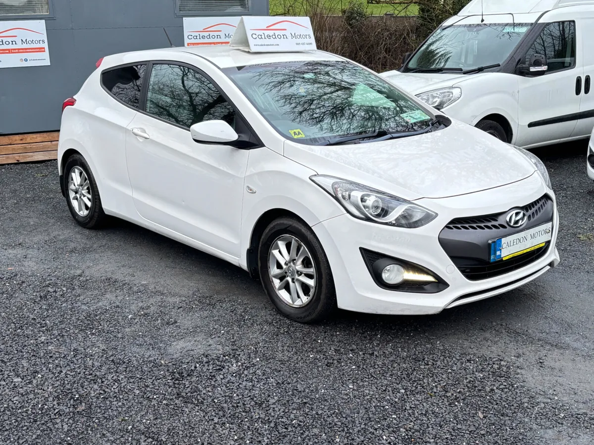 HYUNDAI i40-VAN- NEW CVRT - Image 1