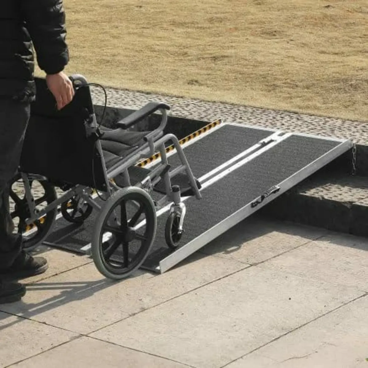 Portable Wheelchair Ramp, 182.9 cm 362.9 kg Capaci - Image 4