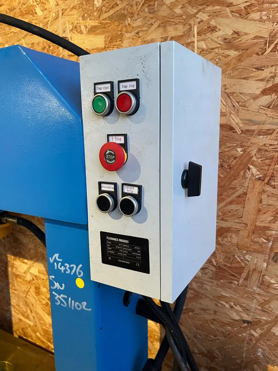 Powered Hydraulic press - Image 3