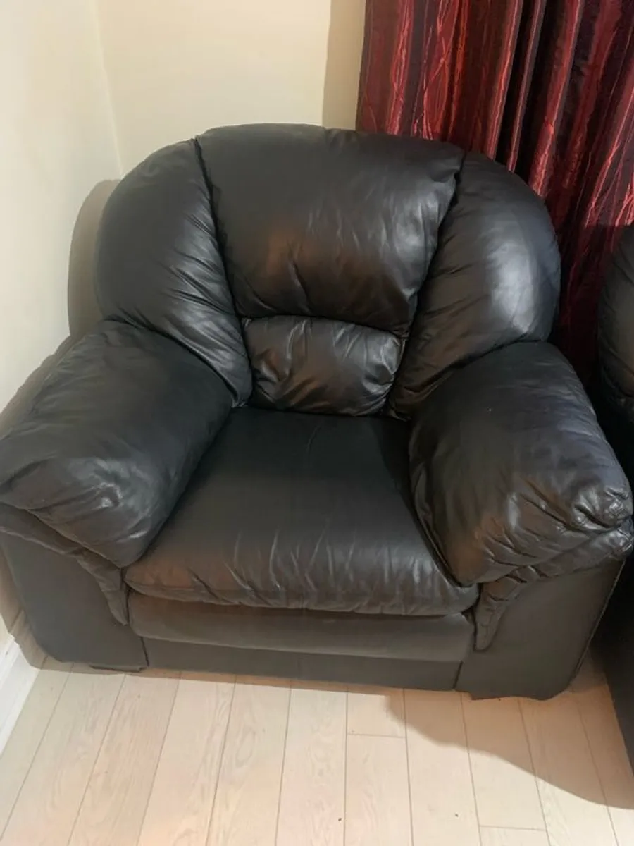 3+1+1 sofa & armchairs - Image 4