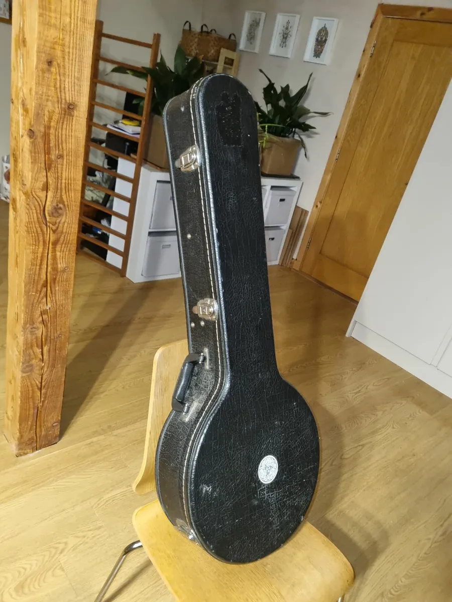 4 string banjo with hard case - Image 2