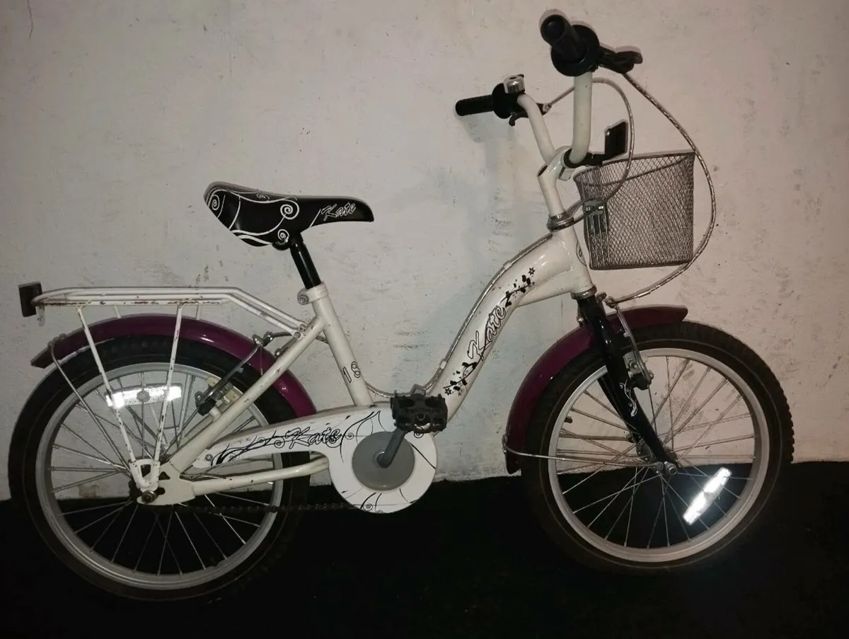 Girls 18inch bike - Image 1
