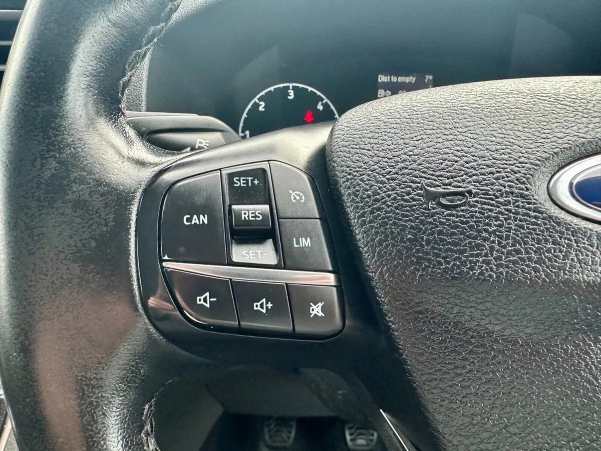 2020 Ford Transit Custom Low Roof Panel Van - Image 4