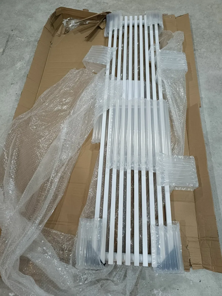 Vertical Radiator - Image 4