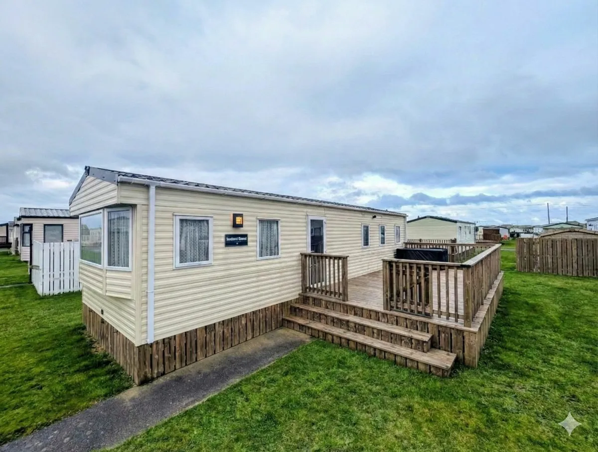 3 Bedroom Mobile home  & decking ABI (Off-site) - Image 1