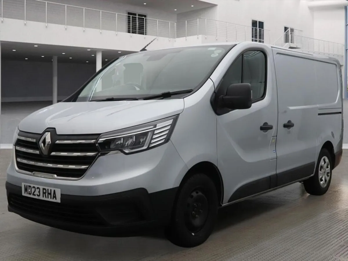 2023 Renault Trafic Low Roof Panel Van - Image 1