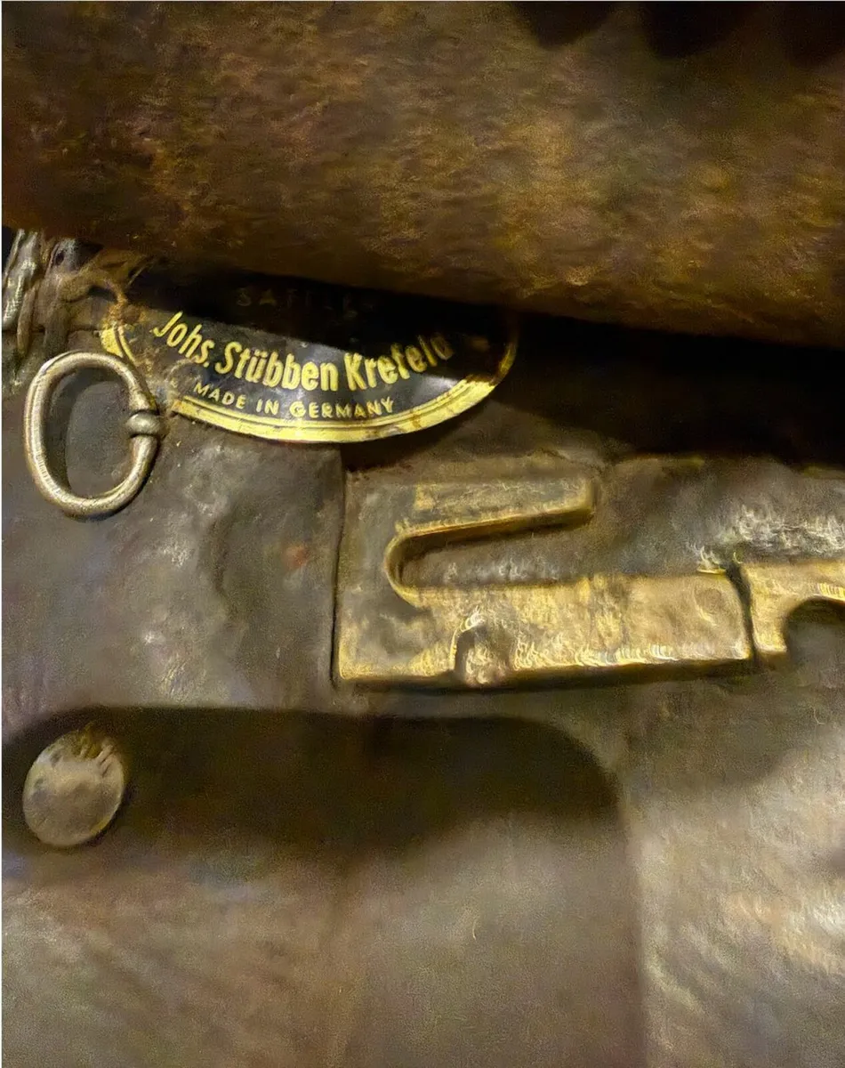 Johs Stubben Krefeld Jumping Saddle 17.5 Inches - Image 2