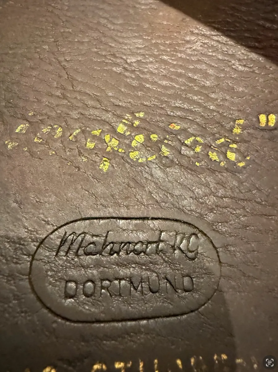 Johs Stubben Krefeld Jumping Saddle 17.5 Inches - Image 3