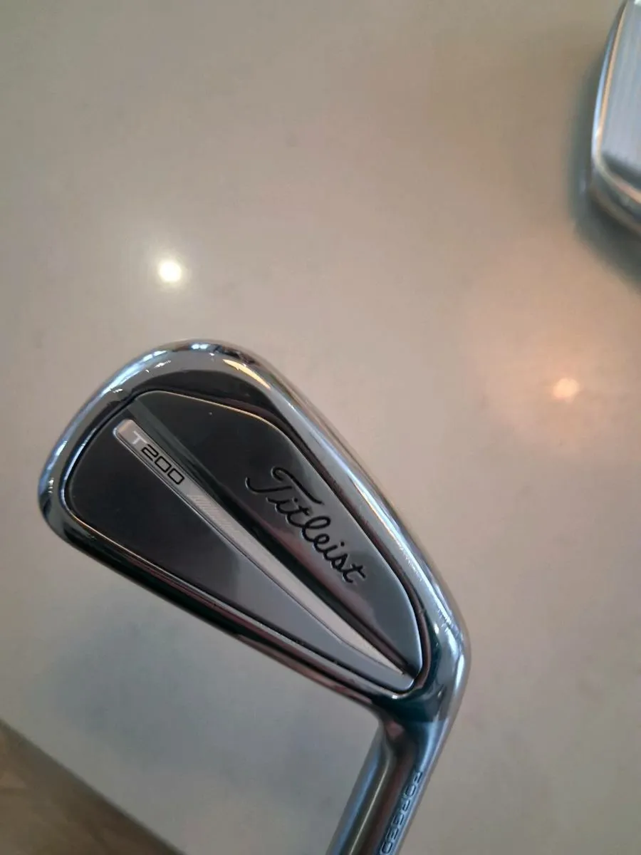 Titleist T200 Irons 5-GW (7 irons) - Image 4