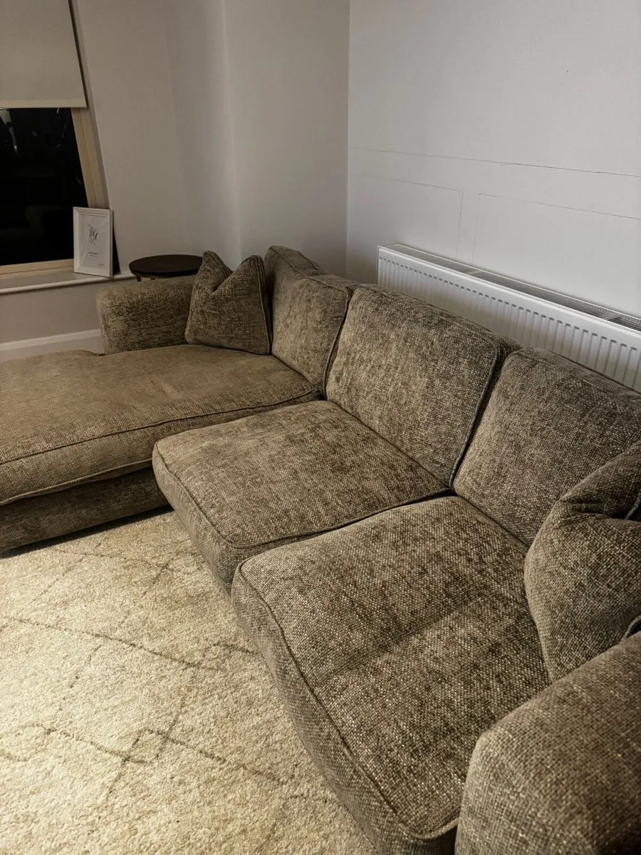 Couch - Image 1
