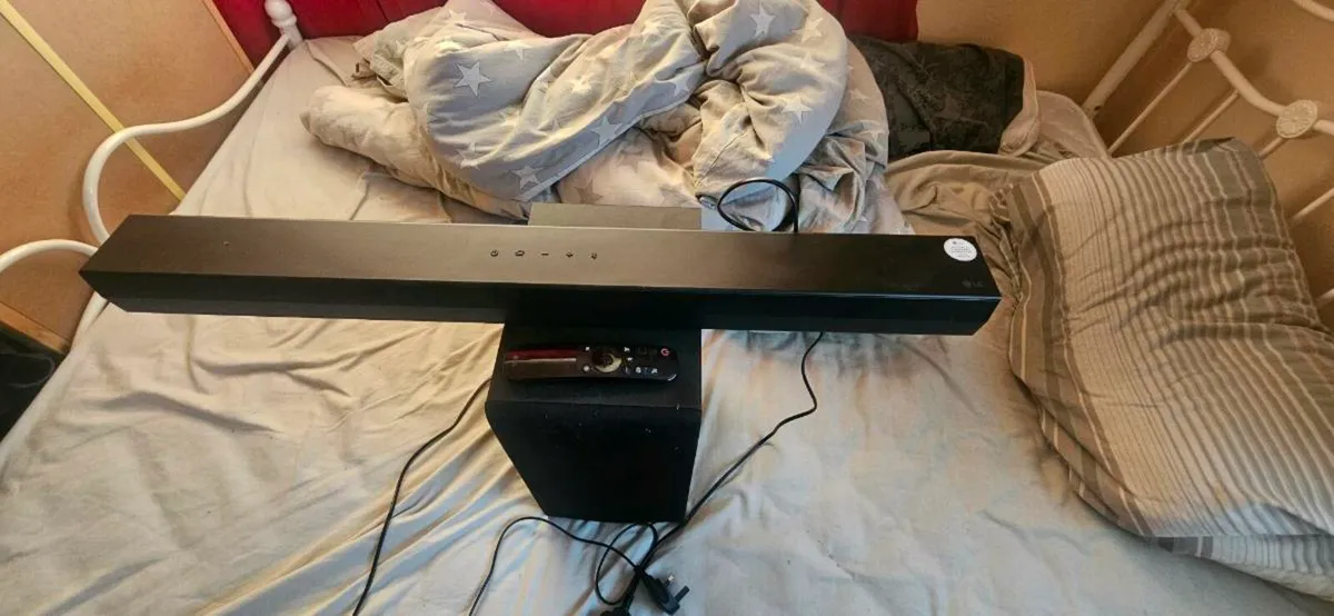 LG SOUNDBAR AND SUBWOOFER - Image 3