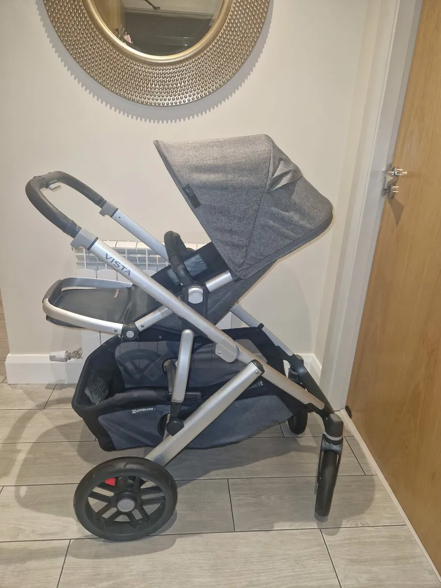 Immaculate Uppababy Vista V2 - Image 3