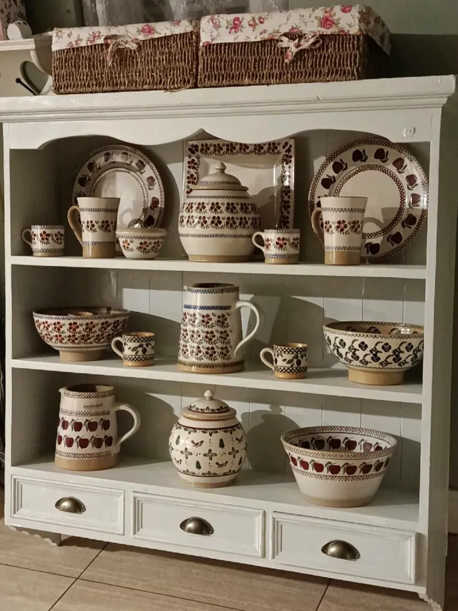 Kitchen wall dresser - Image 2