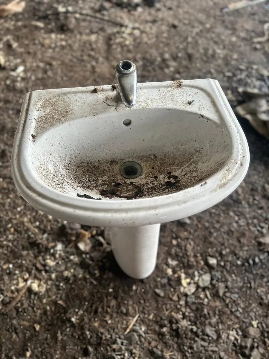 Sink and Pedastals - Image 2