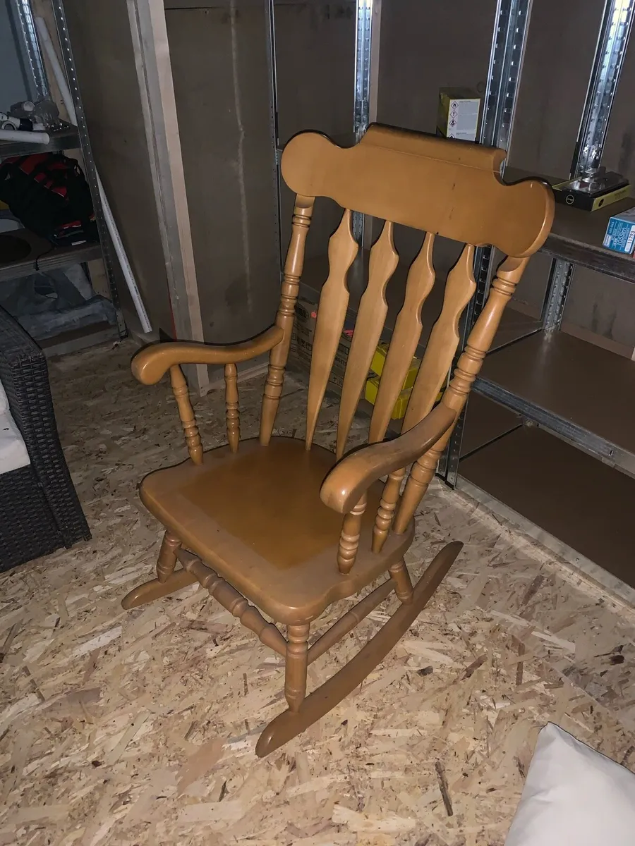 Rocking chair