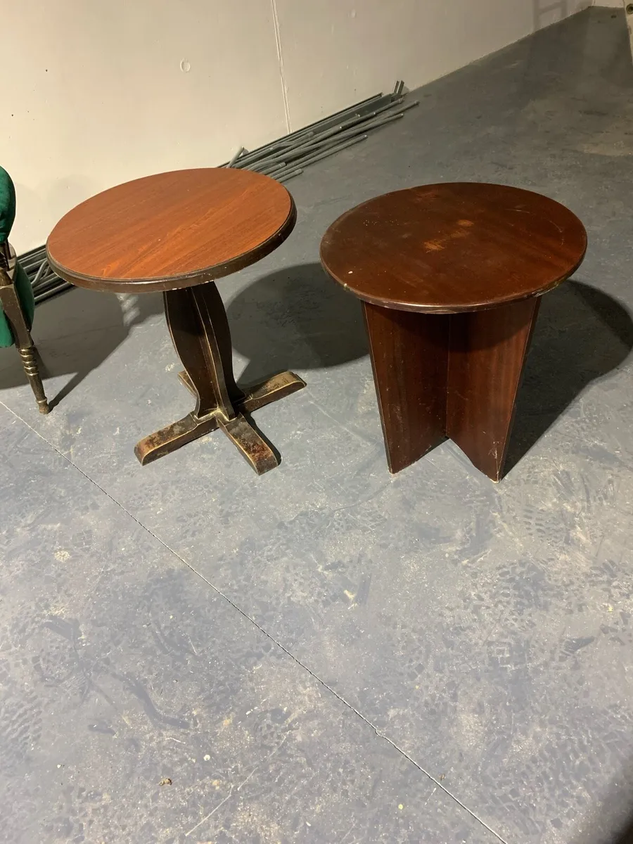 Chairs and tables - Image 2