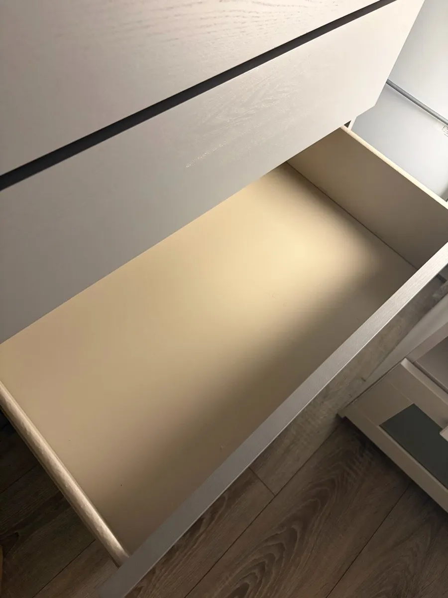 IKEA MALM Chest of Drawers - Image 2