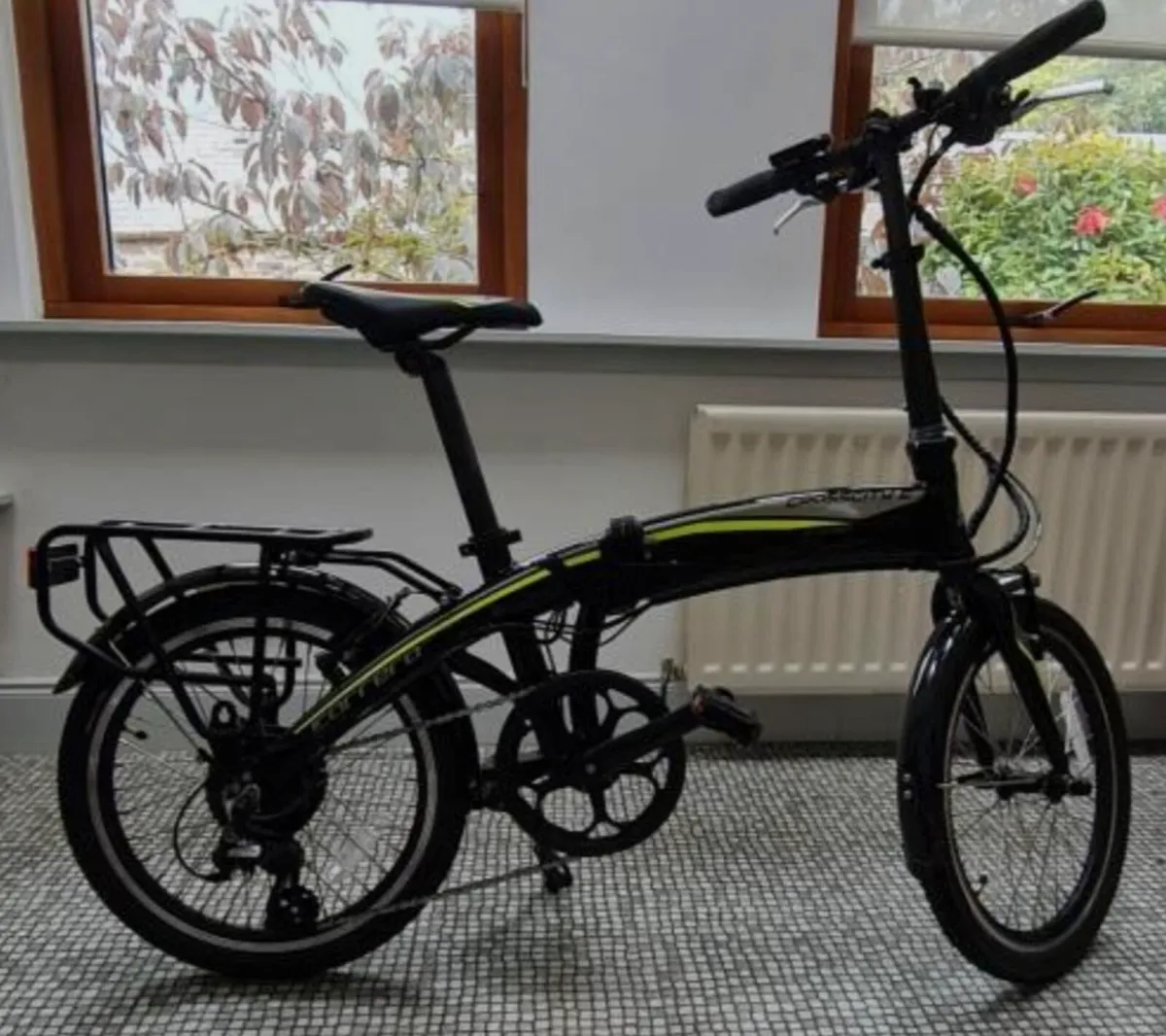 CARRERA CROSSCITY FOLDING BIKE GEARS WORKING PERFE - Image 2