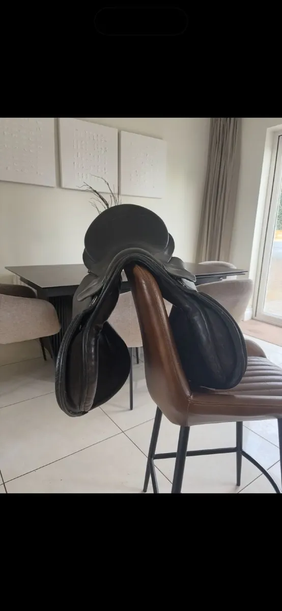 Berney Bro Saddle - Image 1