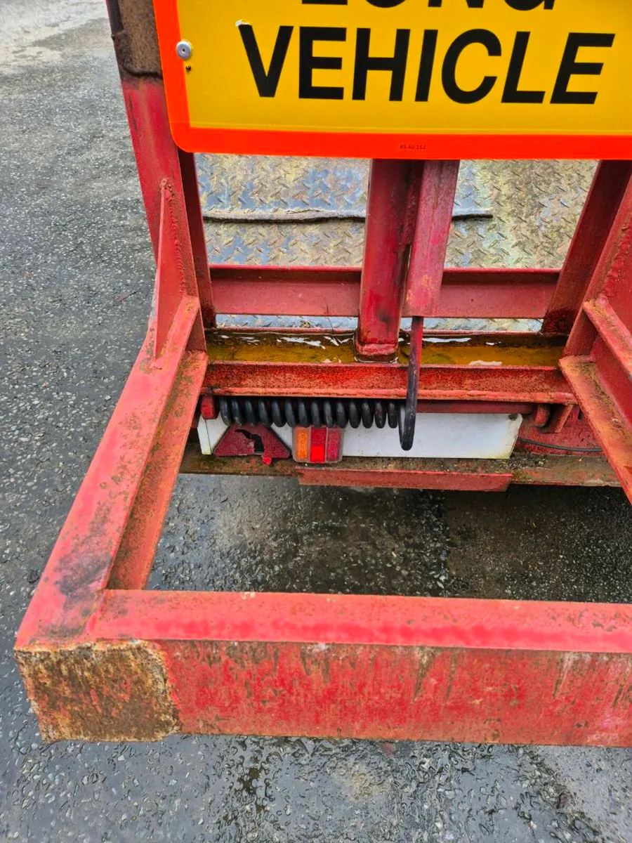 Low loader - Image 3