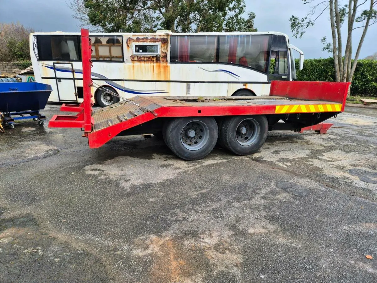 Low loader - Image 1
