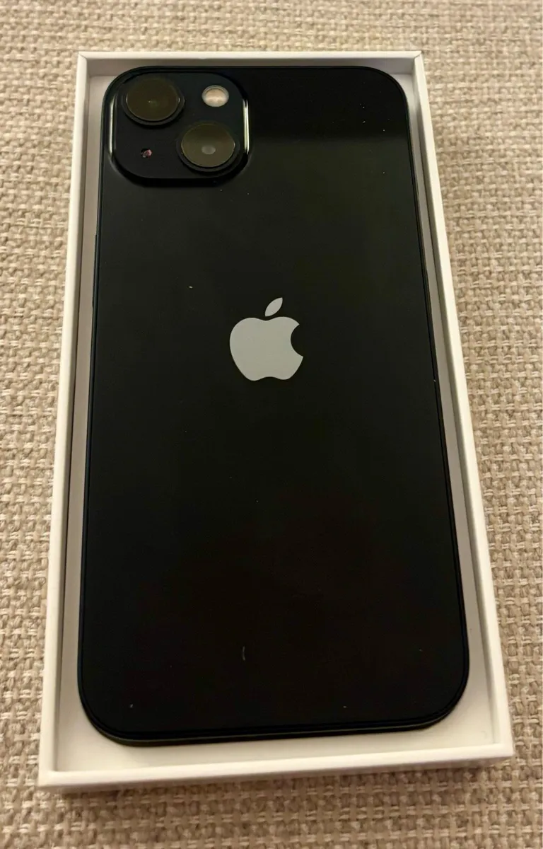 IPHONE 13 BLACK 128GB UNLOCKED TO ALL NETWORKS - Image 4