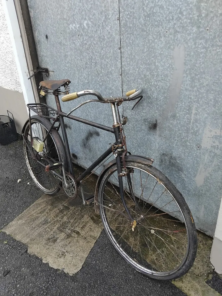 Old hi nelly bike man's bike read add priced - Image 2